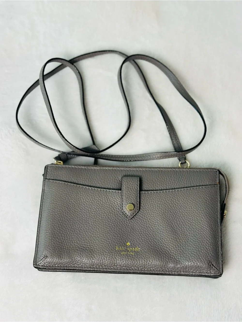 kate spade Jackson Gray Pebbled Leather Crossbody Wallet Bag